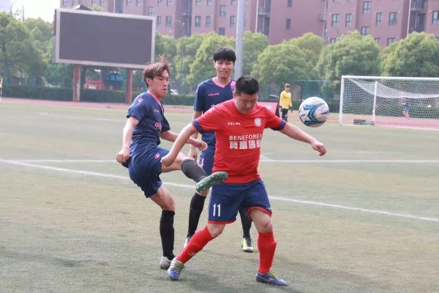 希勒：凯恩不可能一直踢下去，我担心英格兰队下届大赛谁来踢中锋